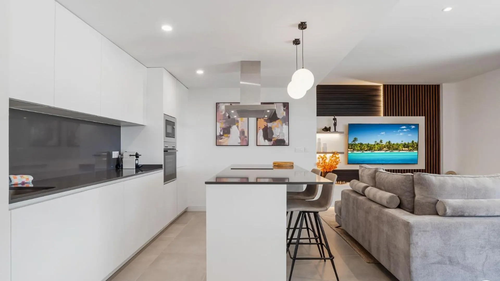 Vivi Homes - La Brisa Estepona Spain